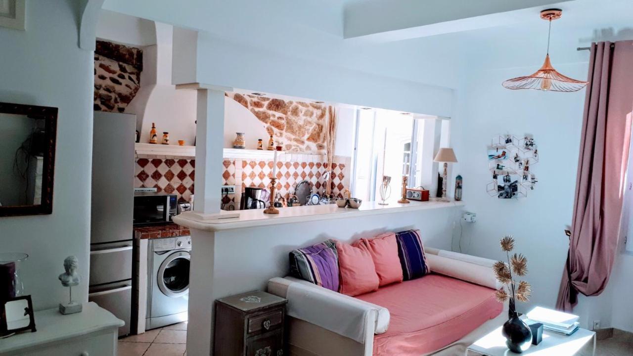 Appartement De Charme Au Coeur De Saint-Tropez Exterior photo