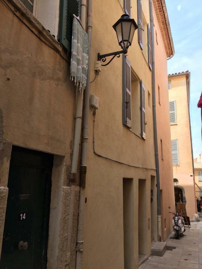 Appartement De Charme Au Coeur De Saint-Tropez Exterior photo